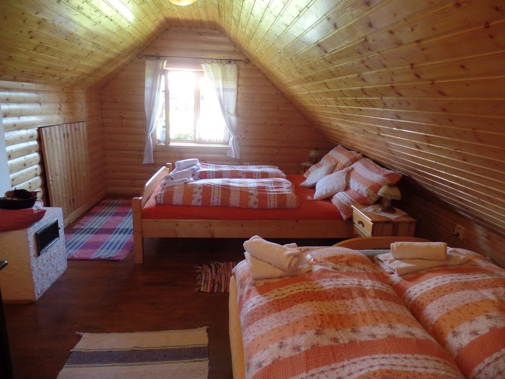 Chata Pod Belianskymi Tatrami Zdiar Bilik gambar