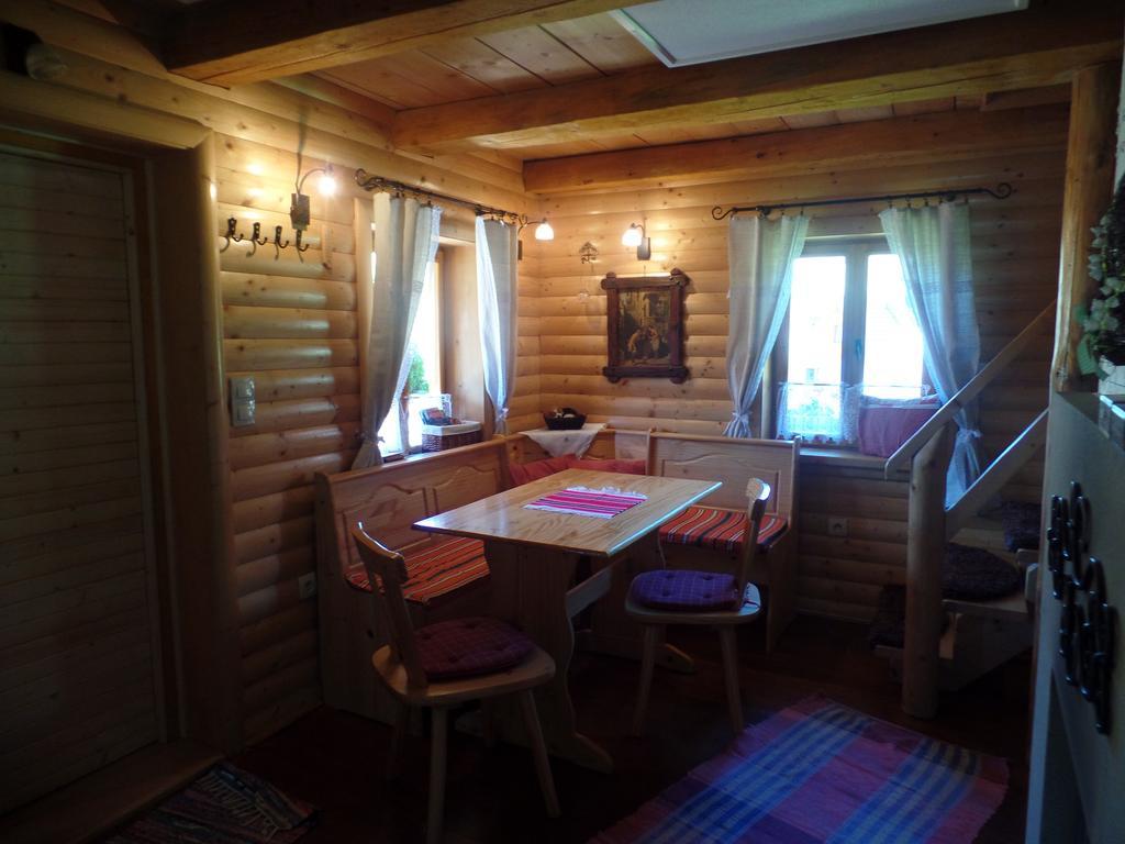 Chata Pod Belianskymi Tatrami Zdiar Bilik gambar