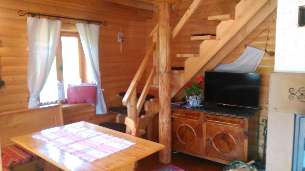 Chata Pod Belianskymi Tatrami Zdiar Bilik gambar